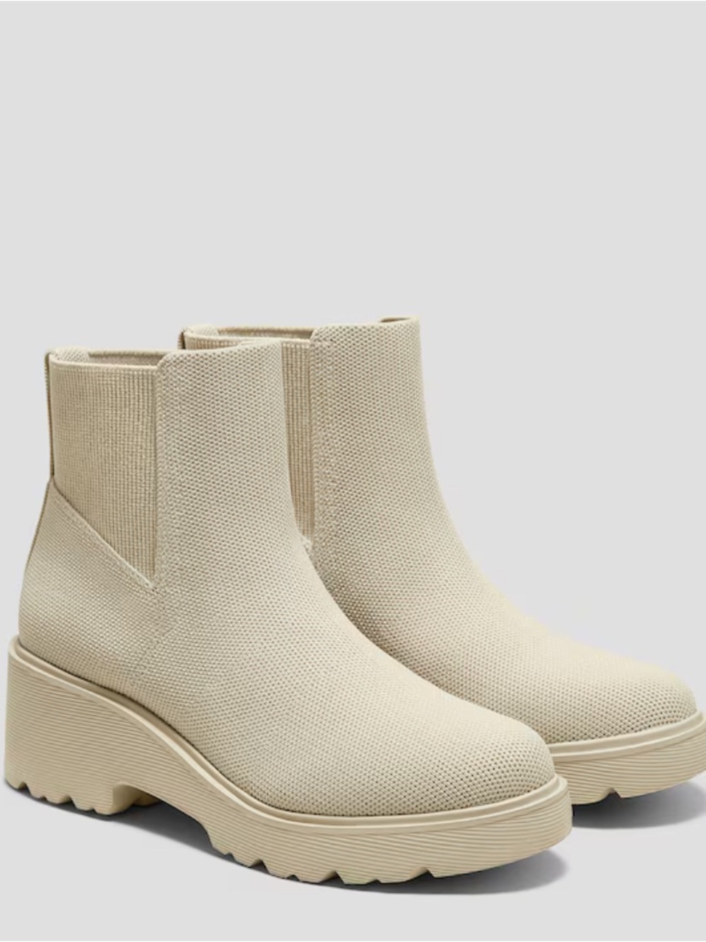 Vivaia Everly Round Toe Platform Travel Boots Chunky Chelsea Beige Size 38